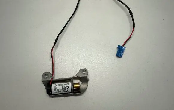 Mercedes-Benz GLE AMG (W166 - C292) Steering column adjust motor A0999064100