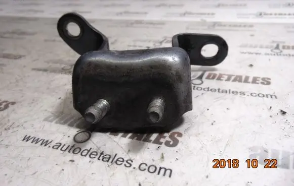 Toyota Corolla E120 E130 Rear door upper hinge