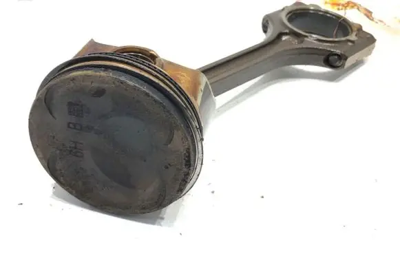 KIA Niro Piston with connecting rod G4LE
