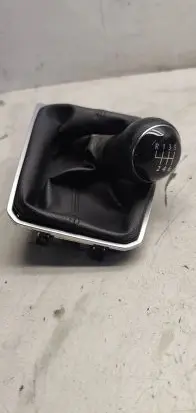 Volkswagen PASSAT B8 Gear lever shifter trim leather/knob 3g2711113b