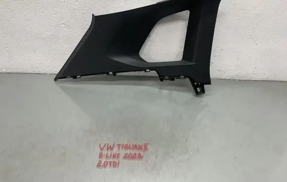 Volkswagen Tiguan (C) pillar trim 5NA867287