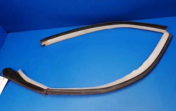 Mercedes-Benz E W211 Front door rubber seal 