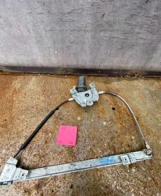 Renault Megane I Front door window regulator with motor 0130821720
