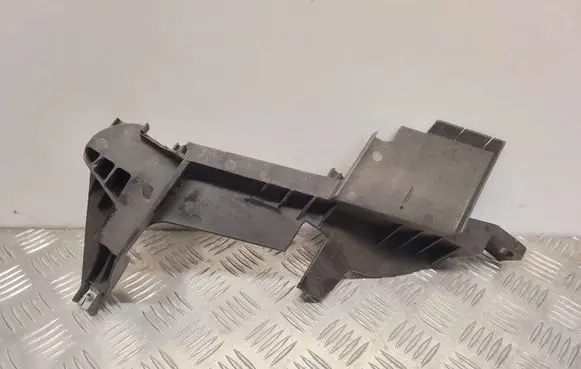 BMW X3 E83 Headlight/headlamp mounting bracket 1301073025