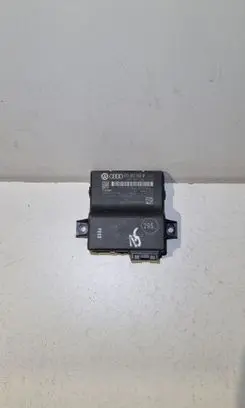 Audi A6 S6 C6 4F Gateway control module 4F0907468M