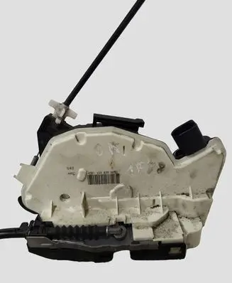 Skoda Fabia Mk2 (5J) Rear door lock 1S4839015C