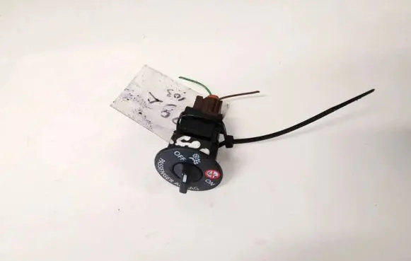 Renault Clio IV Passenger airbag on/off switch 
