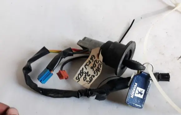 Peugeot 206 Ignition lock
