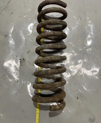 Jeep Cherokee III KJ Front coil spring
