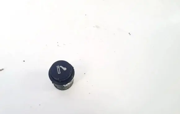 Audi A3 S3 8L Cigarette lighter 