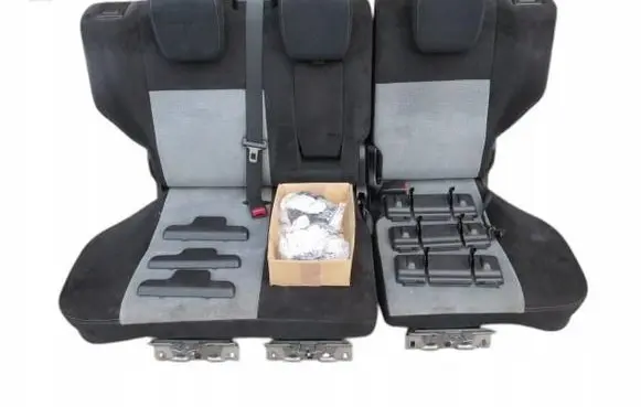 Suzuki Vitara (LY) Rear seat 
