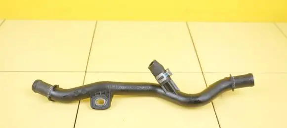 Toyota Avensis T270 Engine coolant pipe/hose 165780X011 N47C16A
