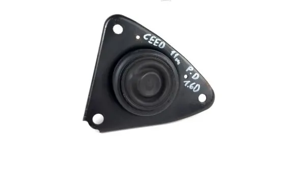 KIA Ceed Engine mount bracket 218121h300