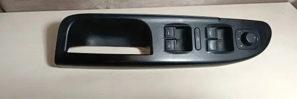 Volkswagen PASSAT B6 Front door window switch trim 3C1867171B 1K4959857B