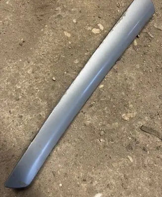 Opel Zafira B Front door trim bar 13163898
