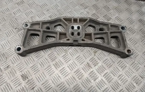 Dodge Challenger Gearbox mounting bracket