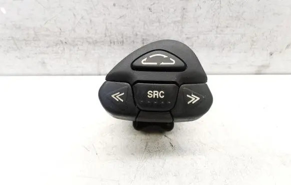 Nissan X-Trail T30 Sound control switch 