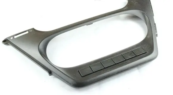 Iveco Daily 6th gen Radio/GPS head unit trim 5801592799