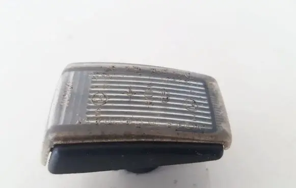 Volvo S70 V70 V70 XC Front fender indicator light 6R0142631