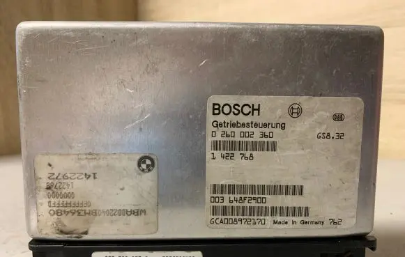 BMW 5 E39 Transmission gearbox valve body 0260002360 1422768