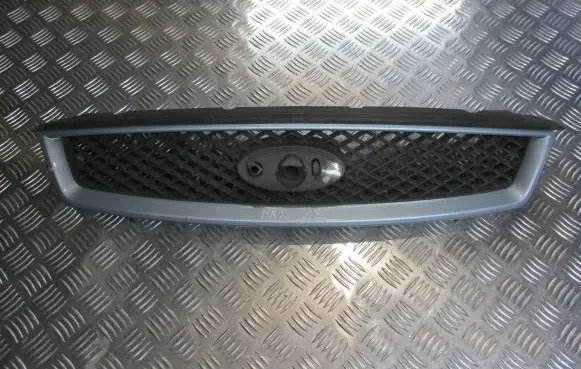 Ford Focus Front bumper upper radiator grill