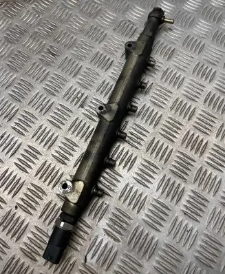 Volvo V70 Fuel main line pipe 0445215010 8658252