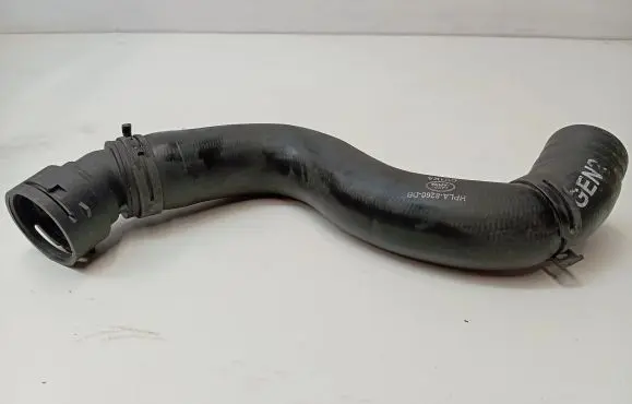 Land Rover Range Rover Sport L494 Engine coolant pipe/hose HPLA8260DB
