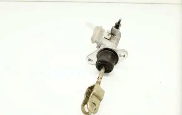 Clutch slave cylinder