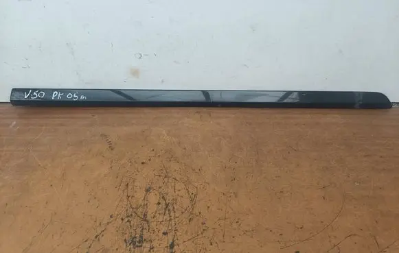 Volvo V50 Front door trim (molding) 08620164