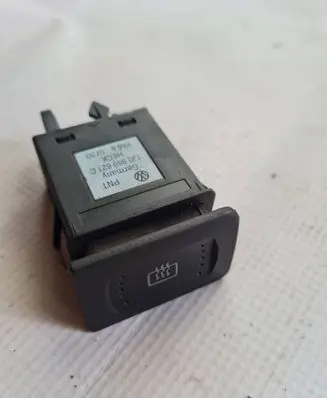 Volkswagen Golf IV Windscreen/window heater switch 1J0959621C