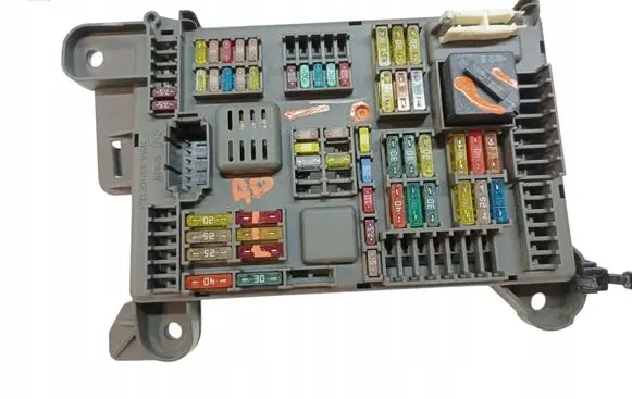 BMW X5 E70 Fuse box set 6931687