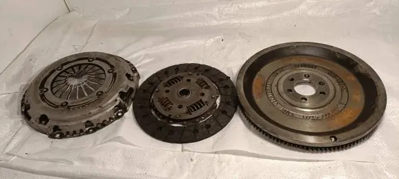Audi A1 Clutch set kit 03C141025J 036141032H