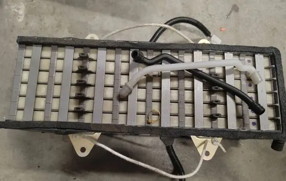 Lexus RX 330 - 350 - 400H Hybrid/electric vehicle battery fan G928048040 11748099