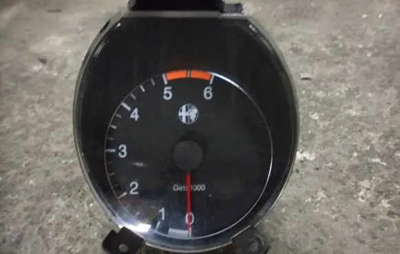 Alfa Romeo 156 Tachometer 