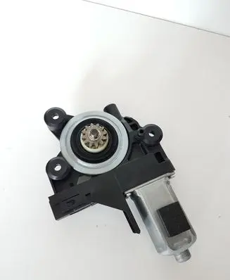 Volvo V70 Front door window regulator motor 970714102