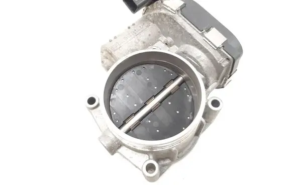 BMW 5 E60 E61 Throttle valve 7556118 A2C53356722
