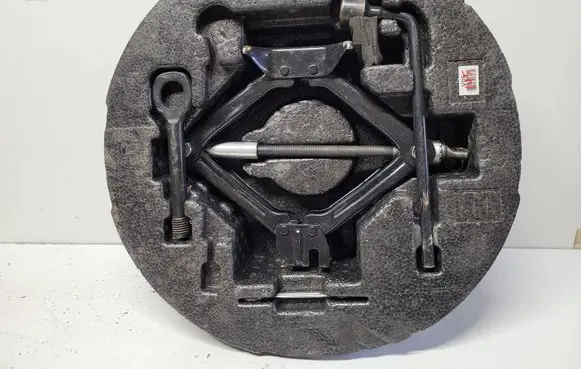 Hyundai i40 Tool set 091493Z650