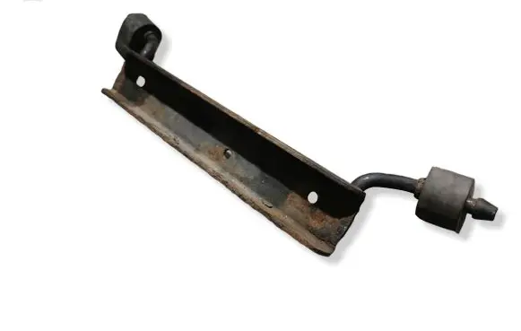 Volvo XC60 Muffler mount bracket/holder 6G9N5D217AB