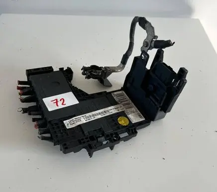Citroen DS4 Fuse module 9665878380 0022661F01