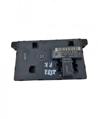 Mercedes-Benz C W203 Door control unit/module 2038201385