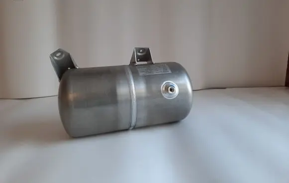 Audi A8 S8 D4 4H Air suspension tank/reservoir 4H0616203E