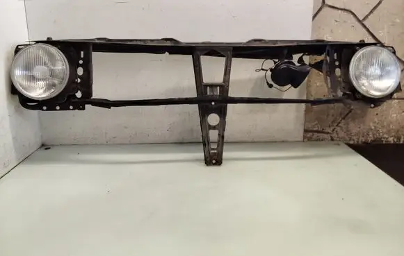 Volkswagen Golf II Radiator support slam panel 