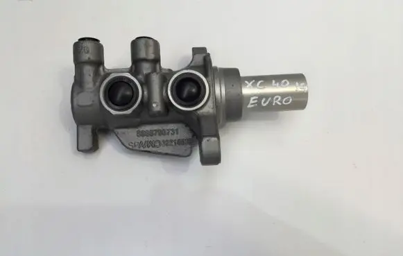 Volvo XC40 Master brake cylinder 32214539