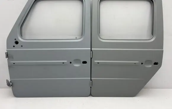 Mercedes-Benz Sprinter W906 Front door A465300180