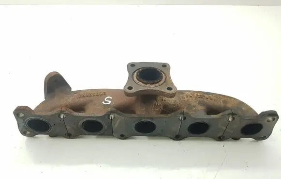 Volvo XC60 Exhaust manifold 30757870