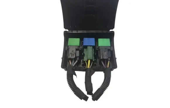 Peugeot 807 Fuse box set 1495669080 m02022a100
