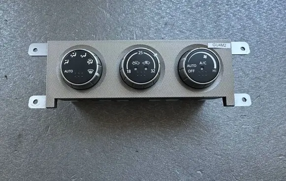 Nissan Patrol Y61 Climate control unit 27510VD200