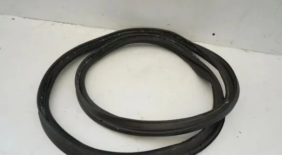 Renault Laguna III Trunk rubber seal (body) 