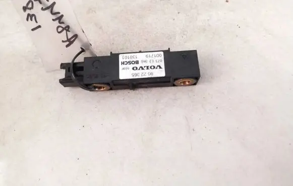Volvo V50 Airbag deployment crash/impact sensor 8622365