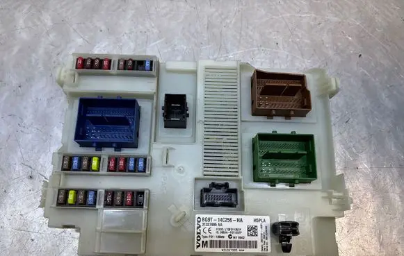Volvo V60 Fuse module BG9T14C256HA